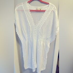 Women’s swim coverup 🤍